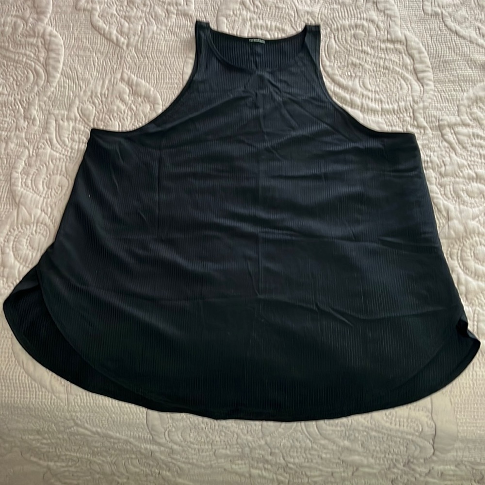 Fabletics woman tank top
